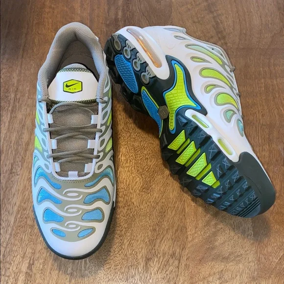 Nike Air Max Plus Tn Kahki Blue Neon - Picture 6 of 7